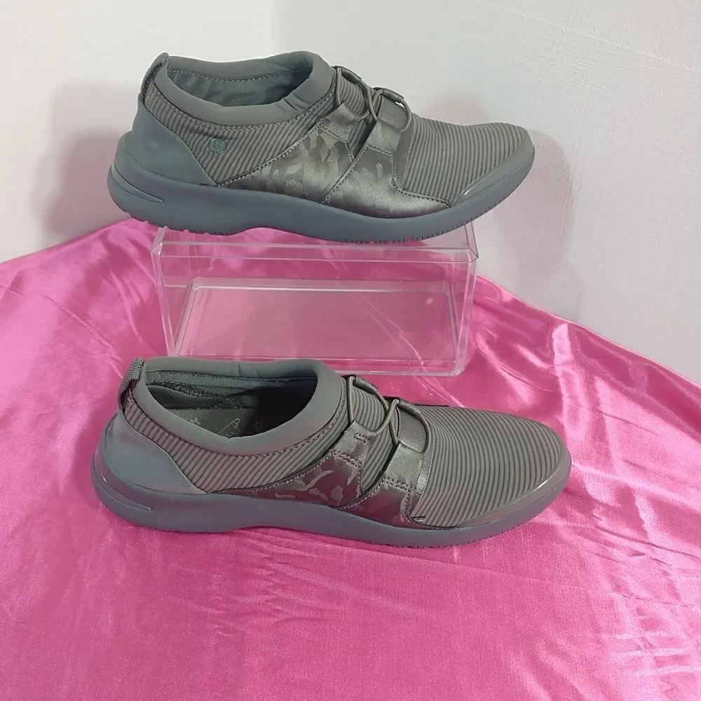 Bzees shoes womens